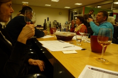 Heerlijke wijnen proeven voor de ouders op RSG De Borgen te Leek